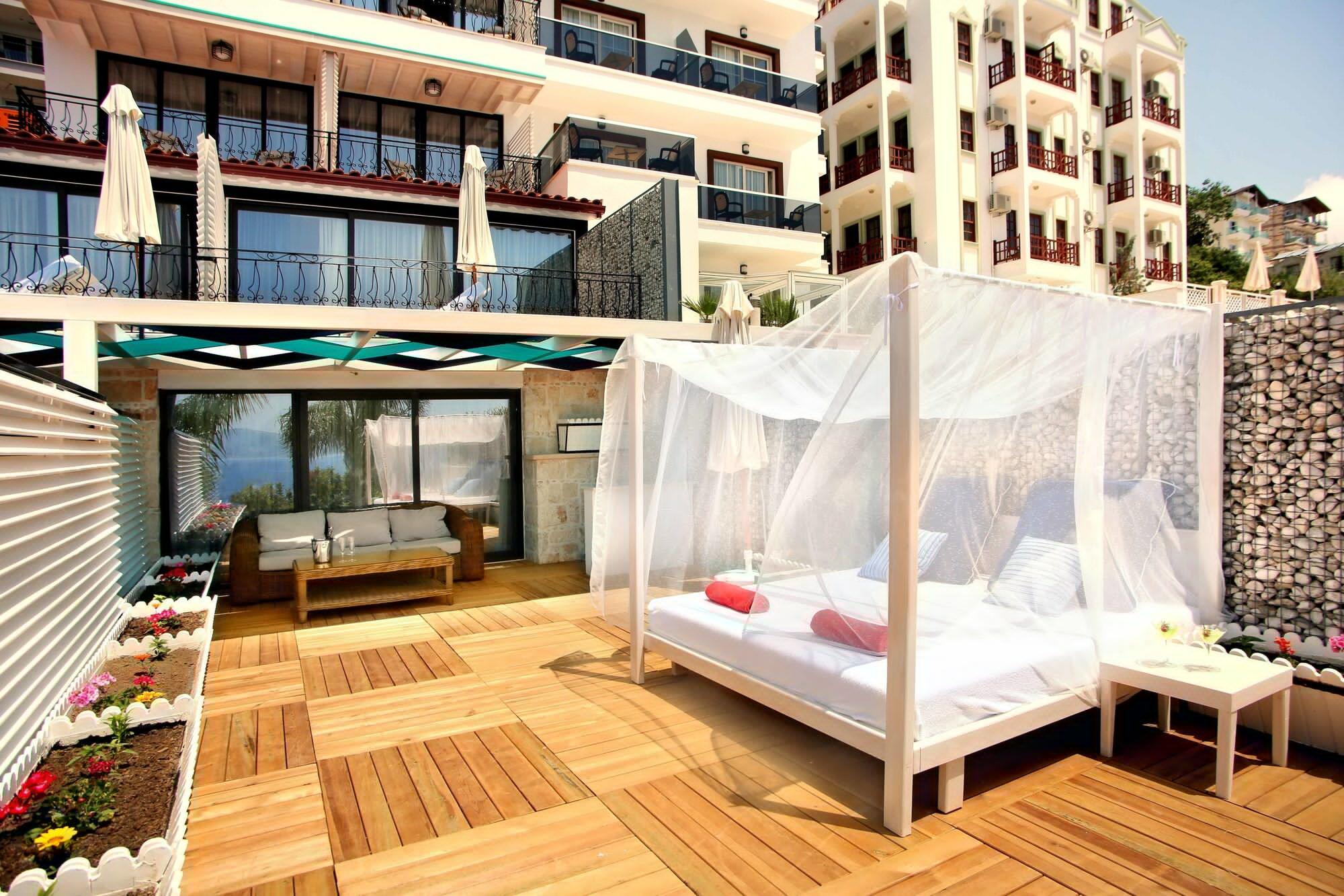 Nur Beach Hotel Κας Εξωτερικό φωτογραφία