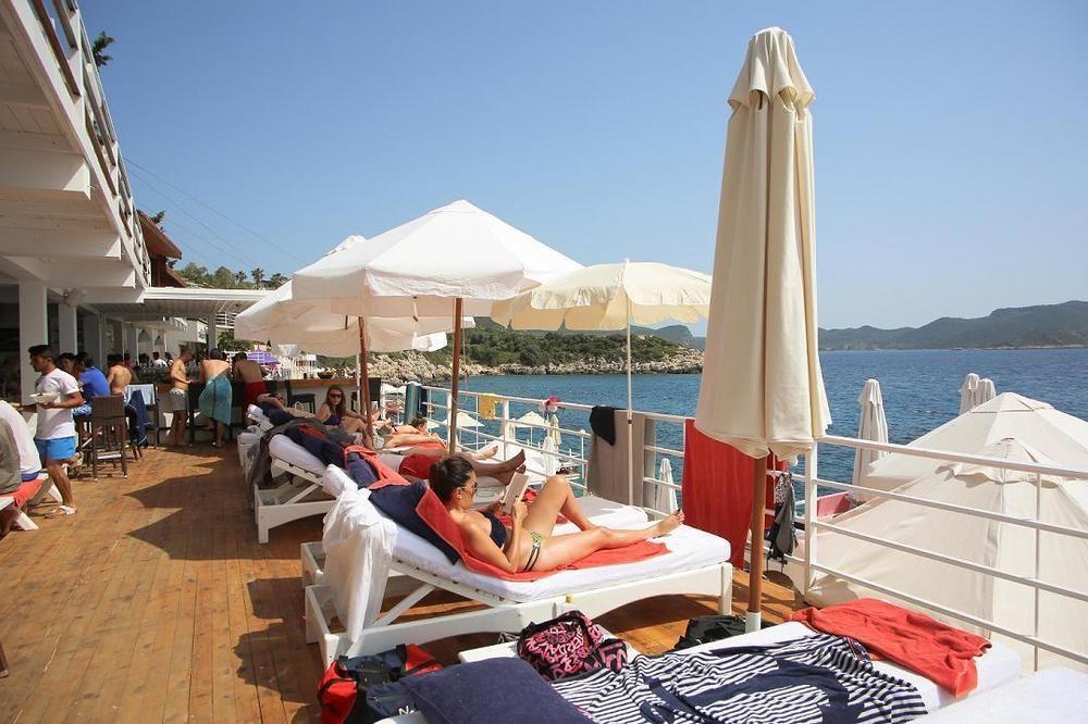Nur Beach Hotel Κας Εξωτερικό φωτογραφία