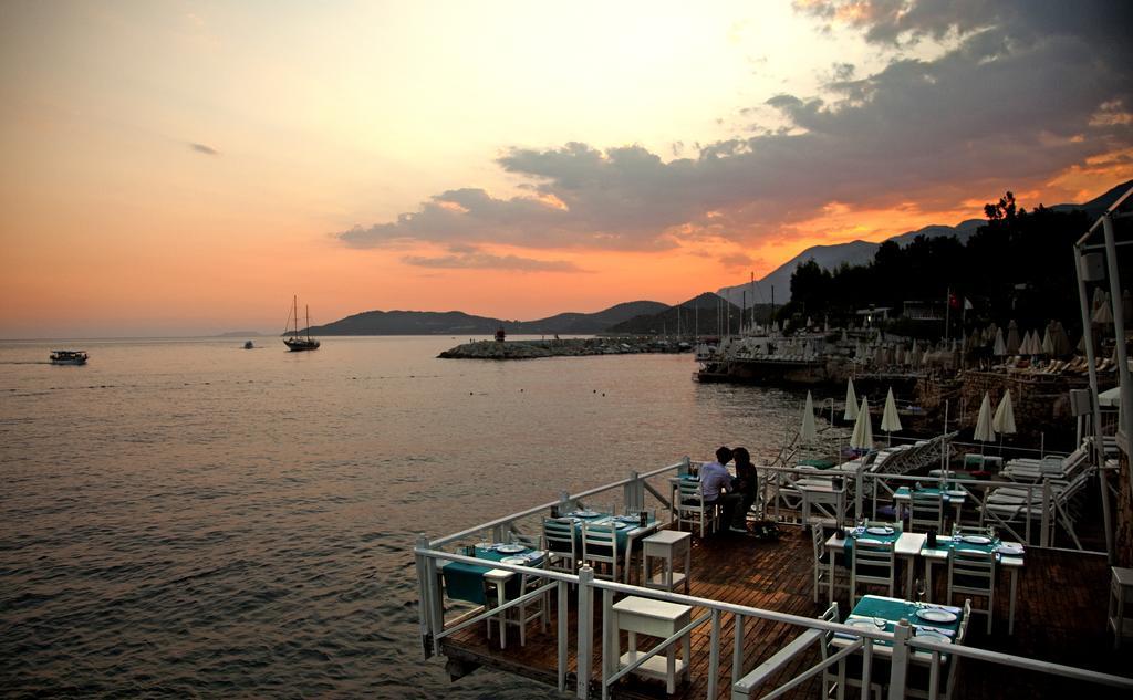 Nur Beach Hotel Κας Εξωτερικό φωτογραφία